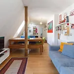 Charming And Colorful Flat For 4P Near Opera